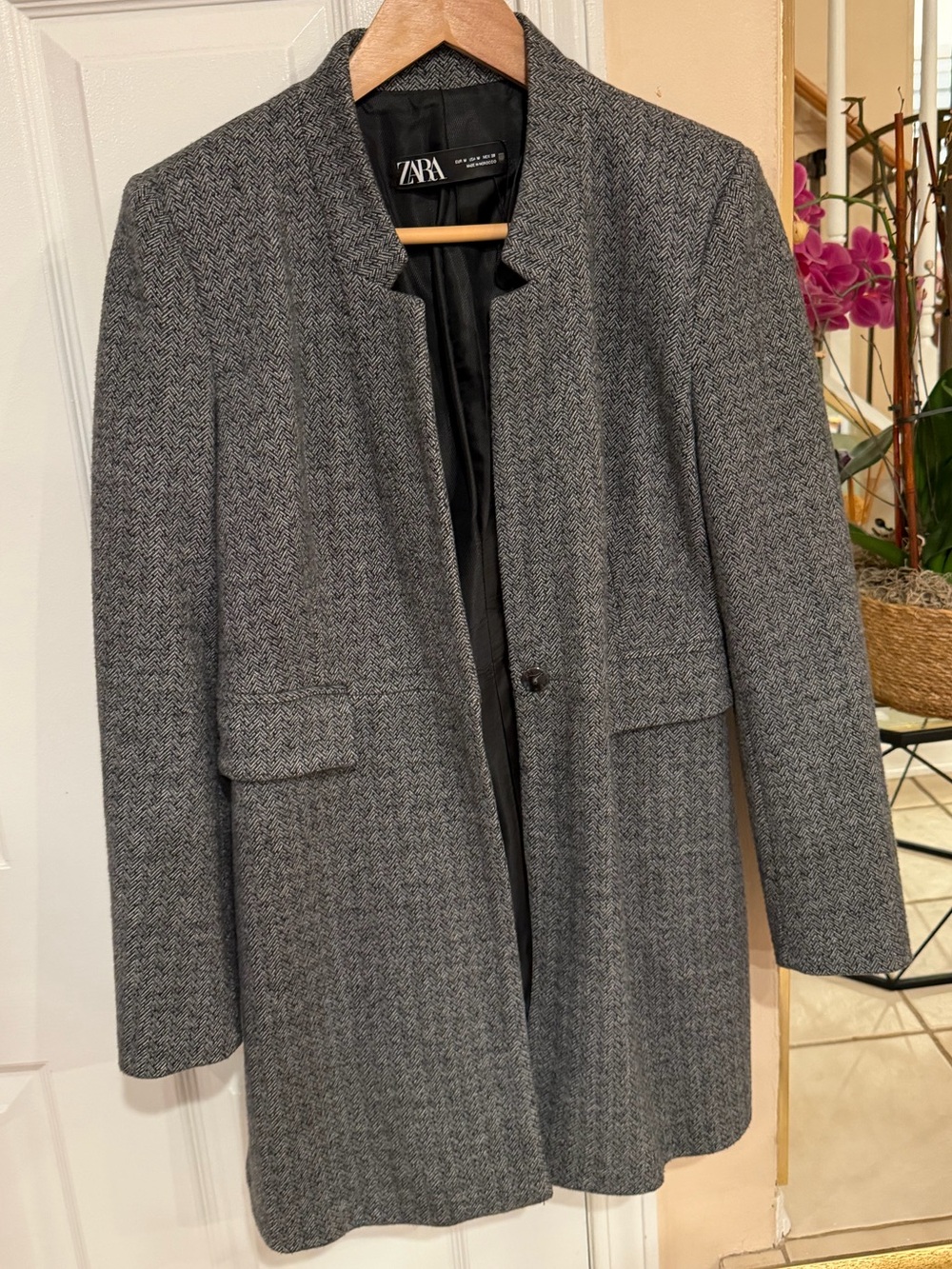 ZARA Women's Gray Textured Collarless Blazer Jacket